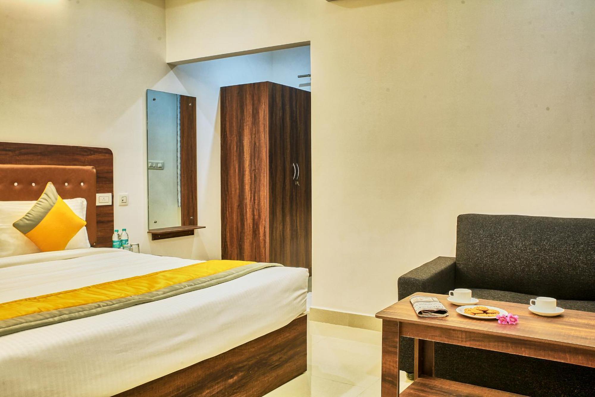 Visa Inn Hotel 4Kms From Airport L Free Airport Pickup & Drop 24X7 Devanahalli Bagian luar foto