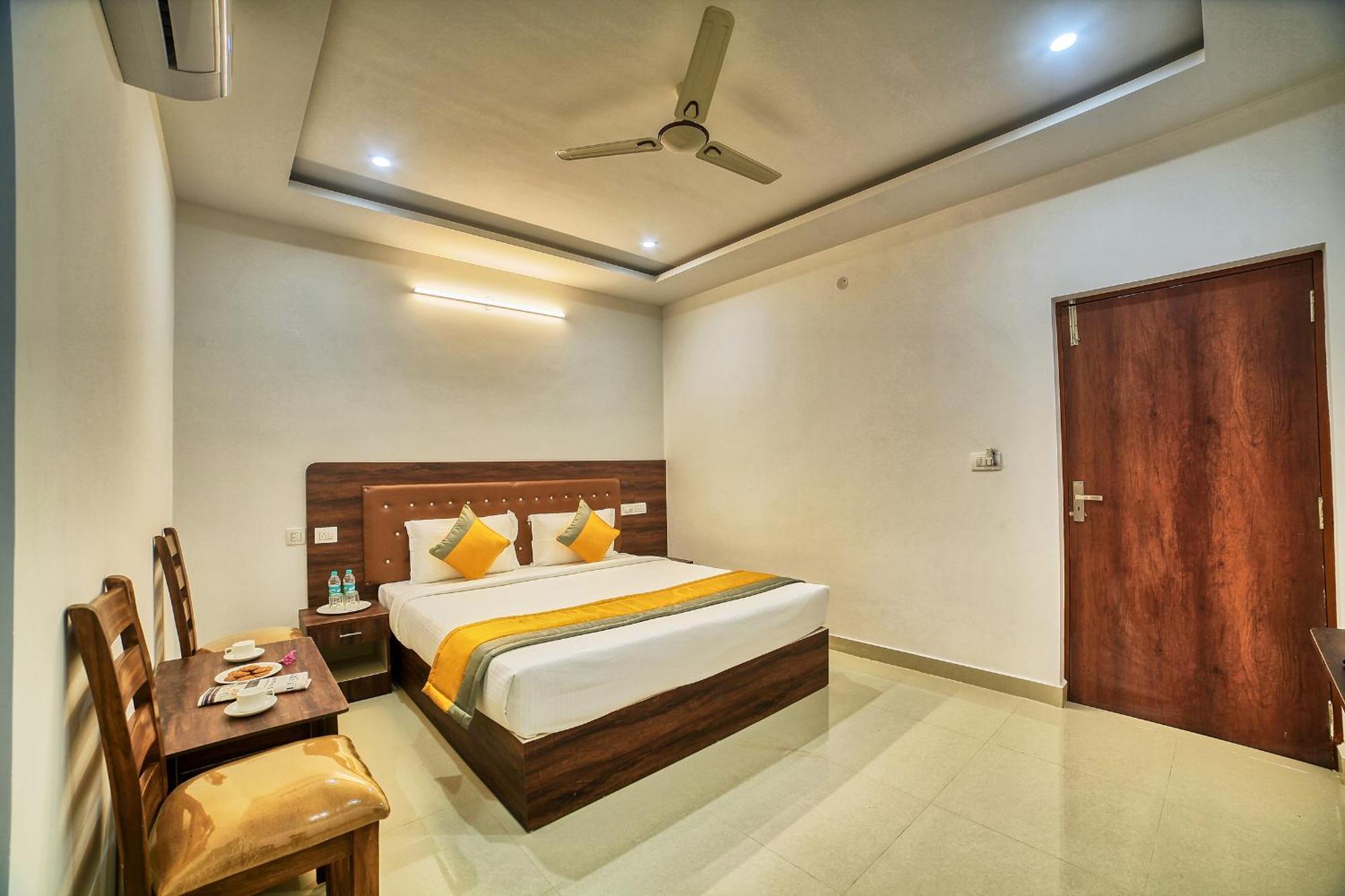 Visa Inn Hotel 4Kms From Airport L Free Airport Pickup & Drop 24X7 Devanahalli Bagian luar foto